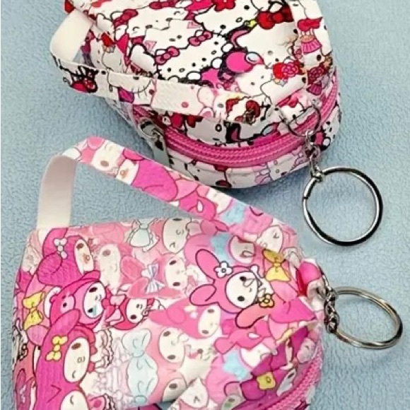 Sanrio White and Pink Mini Bags with Hello Kitty Design - Picture 3 of 4